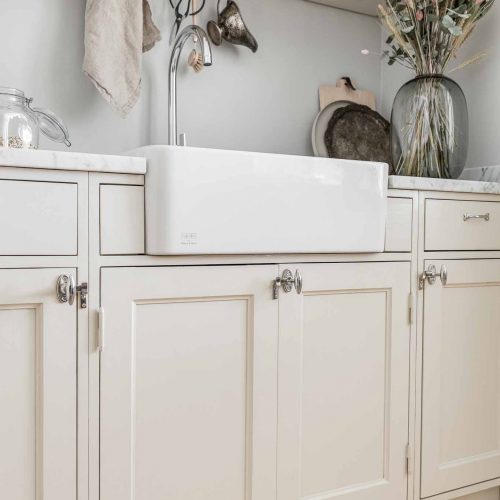 Creme colored 1920s old-fashioned Kitchen from Scandinavian Shaker Kitchen